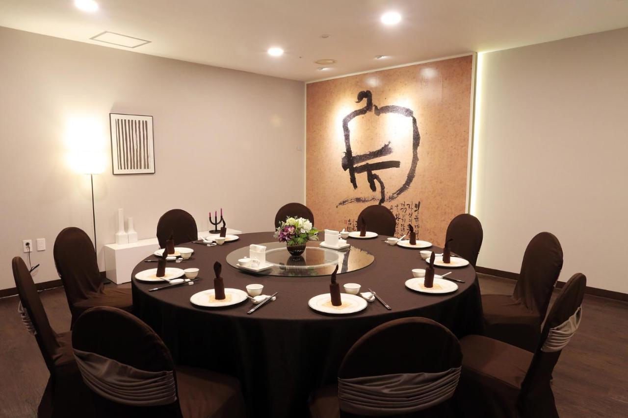 Daegu Aw Hotel Esterno foto
