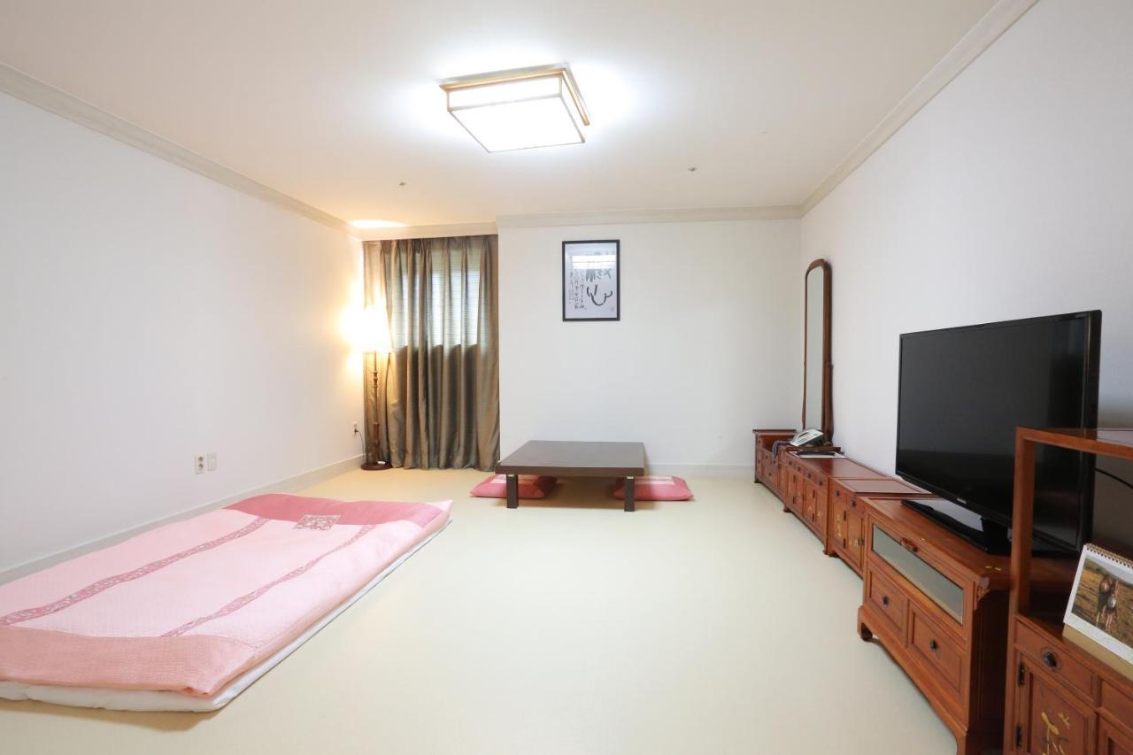 Daegu Aw Hotel Esterno foto